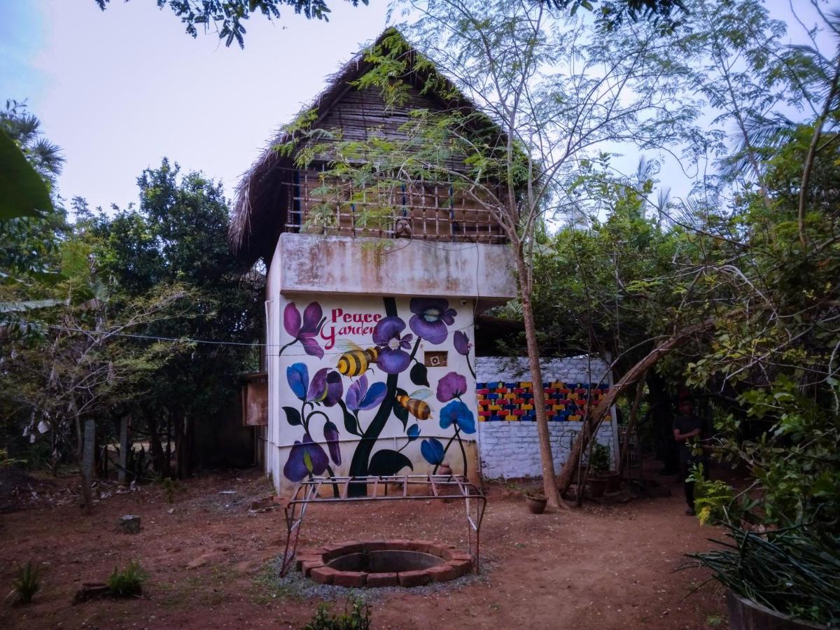Peace Garden Hostel Auroville Exterior foto