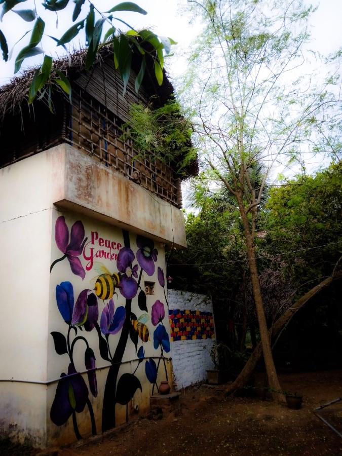 Peace Garden Hostel Auroville Exterior foto
