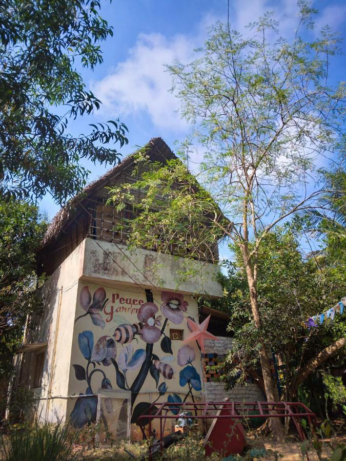 Peace Garden Hostel Auroville Exterior foto